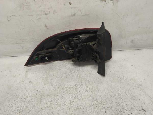 FEU ARRIERE DROIT RENAULT - Vue 2